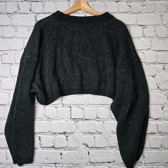 Out From Under Cozy Up Cropped Black Gray Sweater Bow Motif Size Medium - Picture 8 of 12